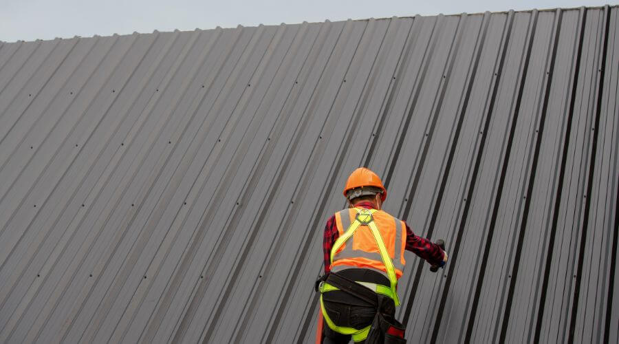 Expert Emergency Roof Repairs services in Raymond, ME